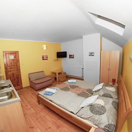 Vila Rhea Važec Eksteriør bilde