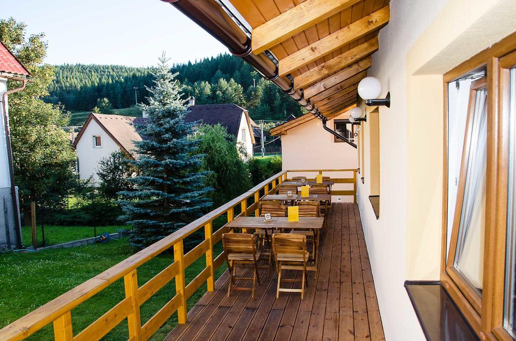 Vila Rhea Važec Eksteriør bilde